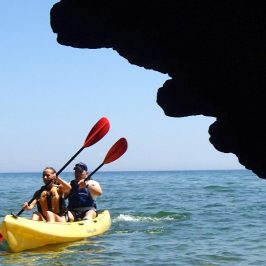 cave point kayakers
