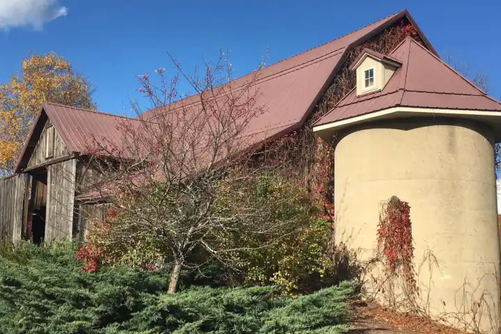 a large brick building